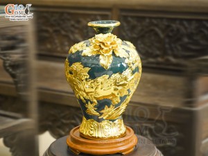 Mai bình men màu đắp nổi Mã Đáo Thành Công dát vàng 24k nền xanh, cao 45cm