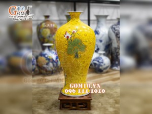 Mai bình men màu vẽ Chùa Một Cột nền vàng, cao 50cm