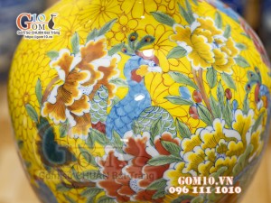 Mai bình men màu vẽ Công Đào, cao 50cm