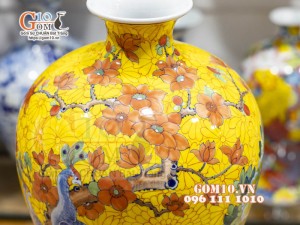 Mai bình men màu vẽ Công Đào Phú Quý, cao 50cm