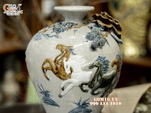 Mai bình men rạn đắp nổi Mã Đáo Thành Công, cao 33cm