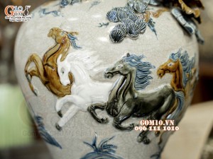 Mai bình men rạn đắp nổi Mã Đáo Thành Công, cao 33cm