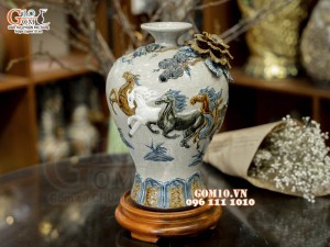 Mai bình men rạn đắp nổi Mã Đáo Thành Công, cao 31cm