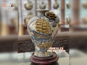 Mai bình men rạn đắp nổi Thuận Buồm Xuôi Gió, cao 31cm