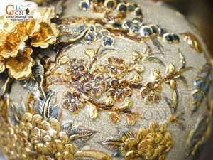 Mai bình men rạn đắp nổi Thuận Buồm Xuôi Gió vẽ vàng 24k, cao 40cm