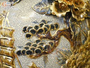 Mai bình men rạn đắp nổi Thuận Buồm Xuôi Gió vẽ vàng 24k, cao 40cm