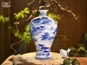 Mai bình men trắng vẽ làng quê, cao 36cm