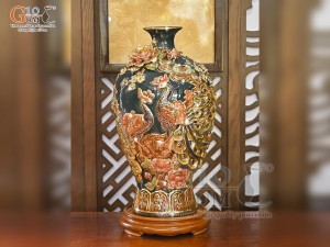 Mai bình men vân mây đắp nổi Công Đào Phú Quý vẽ vàng 24k, cao 56cm