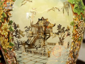 Mai bình men vân mây đắp nổi Tứ Cảnh vẽ vàng 24k, cao 75cm