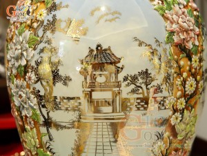 Mai bình men vân mây đắp nổi Tứ Cảnh vẽ vàng 24k, cao 75cm