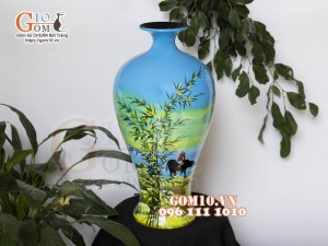 Mai bình sơn mài họa tiết đồng quê, cao 42cm
