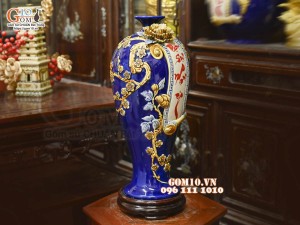 Mai bình tài lộc Vạn Sự Như Ý đắp nổi, nền xanh coban, cao 42cm