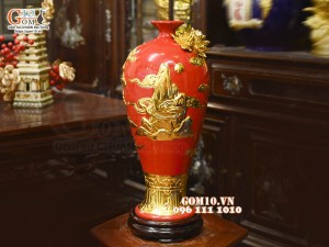Mai bình Thuận Buồm Xuôi Gió đắp nổi dát vàng, nền đỏ, cao 50cm