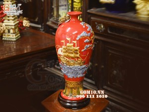 Mai bình Thuận Buồm Xuôi Gió đắp nổi, nền đỏ, cao 50cm