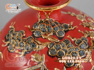 Mai bình Thuận Buồm Xuôi Gió đắp nổi vẽ vàng 24k, nền đỏ - cao 35cm