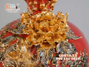 Mai bình Thuận Buồm Xuôi Gió đắp nổi vẽ vàng 24k, nền đỏ - cao 55cm