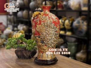 Mai bình vẽ vàng, nền đỏ đắp nổi Chim hoa, cao 52cm