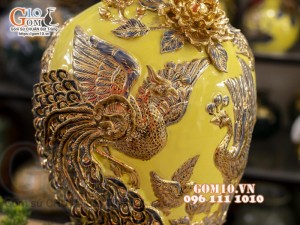 Mai bình vẽ vàng, nền vàng đắp nổi Chim hoa, cao 52cm 