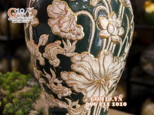 Mai bình vẽ vàng, nền xanh cổ vịt đắp nổi Cá chép Hoa sen, cao 52cm