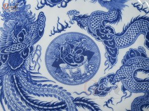 Mâm bồng Long Trấn men lam họa tiết Rồng, đường kính 32cm