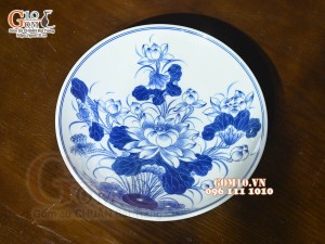 Mâm bồng men lam cổ vẽ Sen Cát Tường, đường kính 35cm