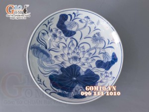 Mâm bồng men lam vẽ Sen Đại Cát, đường kính 20cm