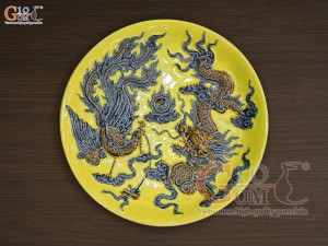Mâm bồng men màu đắp nổi Rồng Phượng Như Ý nền vàng, đường kính 26cm