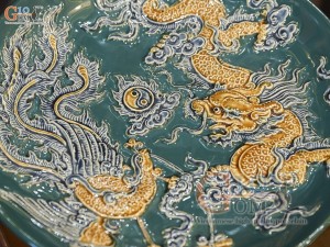 Mâm bồng men màu đắp nổi Rồng Phượng Như Ý nền xanh lục bảo, đường kính 20cm