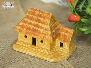 Mô hình nhà rơm gốm dài 11.5cm