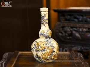 Nậm rượu 2 bầu men hoàng thổ đắp nổi Rồng Như Ý vẽ vàng 24k, 0,5L