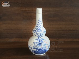 Nậm rượu 2 bầu men lam vẽ Sen Đại Cát, cao 18cm