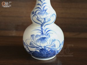 Nậm rượu 2 bầu men lam vẽ Sen Đại Cát, cao 18cm