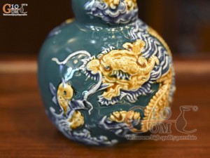 Nậm rượu 2 bầu men màu đắp nổi Rồng Như Ý nền xanh lục bảo, 0,5L