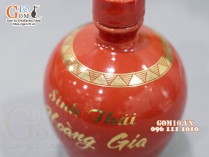 Nậm rượu dáng bầu cao men màu đỏ in logo