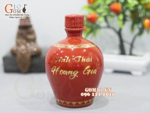 Nậm rượu dáng bầu cao men màu đỏ in logo