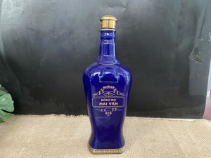 Nậm rượu dáng chai, màu xanh inlogo 750ml