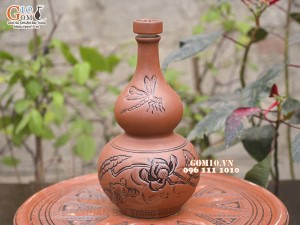 Nậm rượu gốm 2 bầu khắc Sen, 1,2 Lít