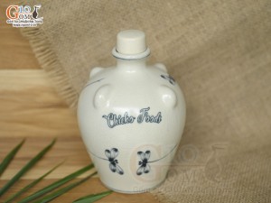 Nậm rượu men cổ vẽ chuồn kim in logo, 250ml