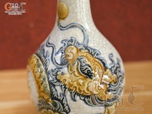 Nậm rượu men rạn Long Trấn đắp nổi Rồng, 0.3 Lít (S3)