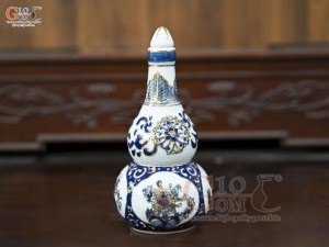 Nậm rượu men trắng họa tiết Tứ Cảnh Tài Lộc vẽ vàng 24k, cao 16cm