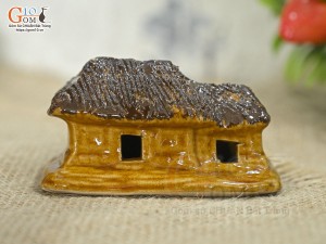 Mô hình nhà rơm 2 mái dài 8.5cm