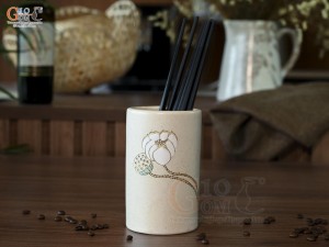 Ống đũa men kem tấm vẽ Bạch Liên, cao 15cm