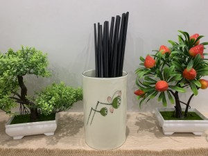 Ống đũa men kem vẽ Đài Sen, cao 15cm
