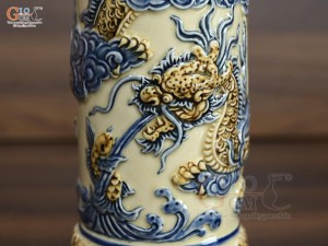 Ống hương men hoàng tộc đắp nổi Rồng Phúc Mãn, cao 22cm