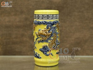 Ống hương men màu đắp nổi Rồng Như Ý nền vàng, cao 20cm