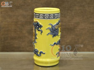Ống hương men màu đắp nổi Rồng Như Ý nền vàng, cao 20cm
