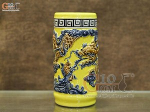 Ống hương men màu đắp nổi Rồng Như Ý nền vàng, cao 20cm
