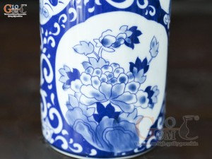 Ống hương men trắng họa tiết Tứ Cảnh Tài Lộc, cao 18cm