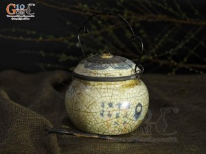 Quả điếu thắt men rạn cổ họa tiết Sơn Thủy, đường kính 11cm