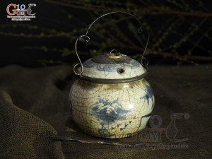 Quả điếu thắt men rạn cổ họa tiết Sơn Thủy, đường kính 11cm